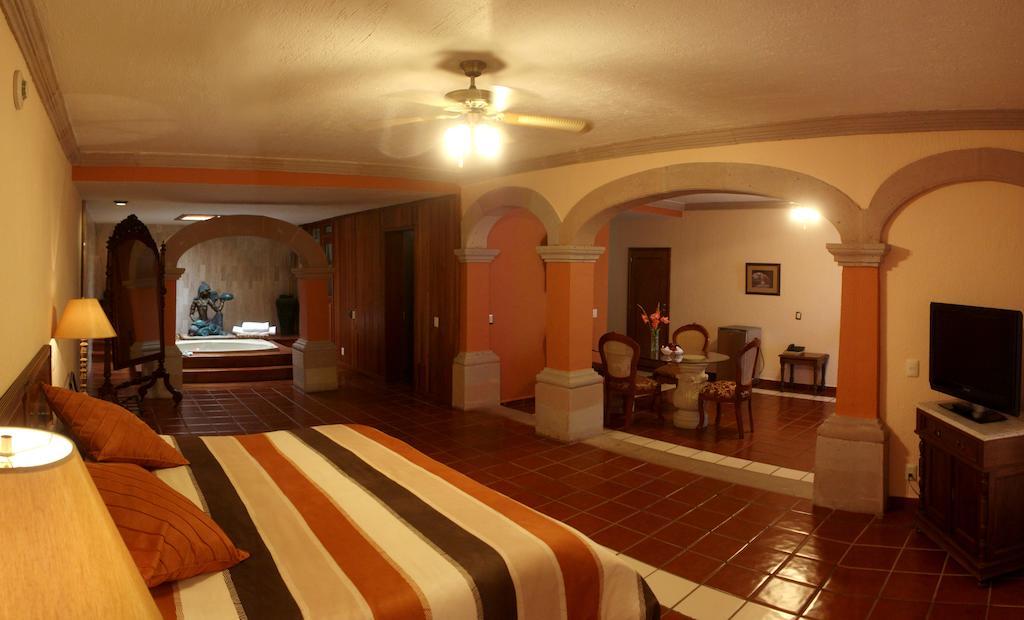 Hotel Casa Grande Y Centro De Negocios Lagos de Moreno Habitación foto